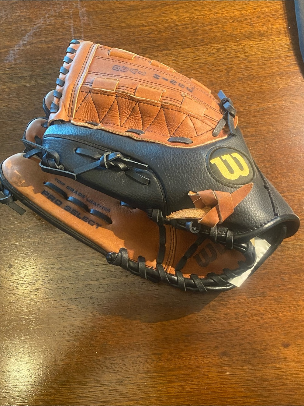 Wilson Pro Select A2476 Baseball Glove 12 1/2" Dual Hinge Top Grade Leather RHT